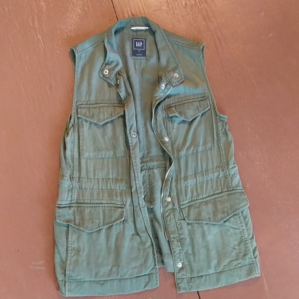 Gap vest jacket